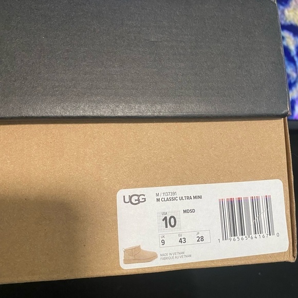 NWT IN BOX UGG Ultra Mini Classic Driftwood Size 10 - Picture 6 of 9